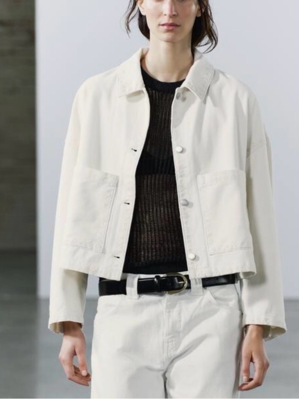 Zara Womens Overshirt Jacket Size XL Off
White Floral embroidery Patch Pocket